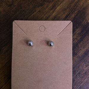❤️⭐ Small Silver Ball Earrings
